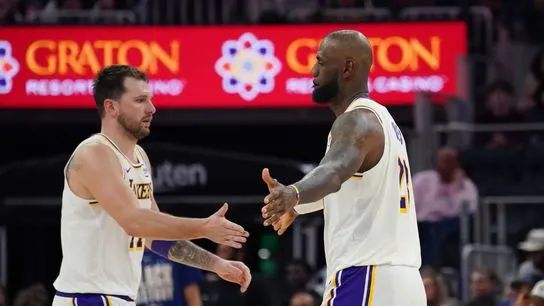 Лејкерс убедлив во славеничката вечер на Дончиќ и Леброн Џејмс во Сан Франциско!