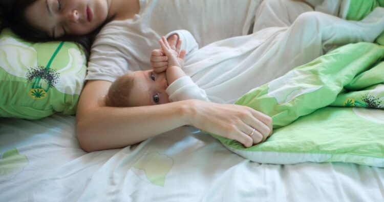 Наскоро се поместува часовникот: Еве како полесно да го подготвите детето за летното сметање на времето