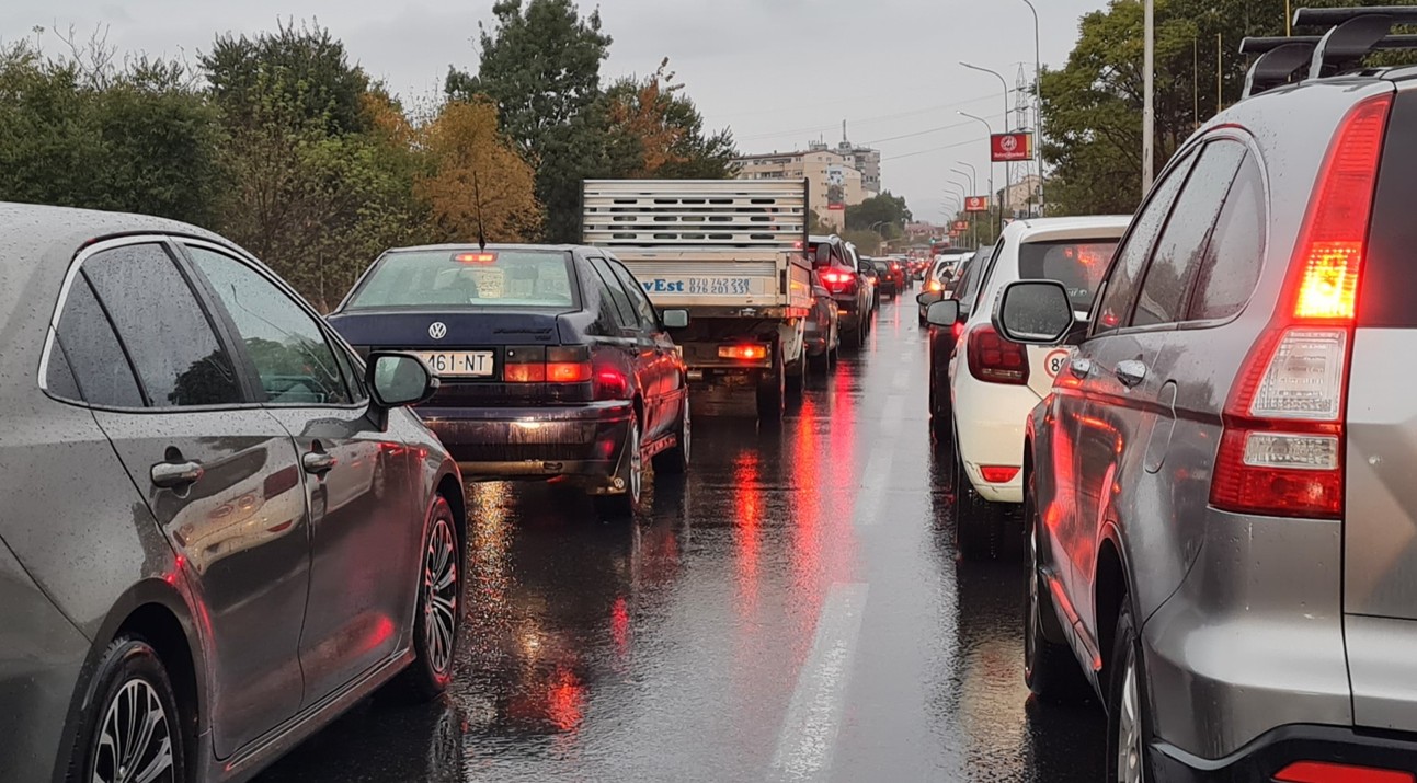 СКОПЈАНИ ДЕНЕСКА СО ПОСЕБЕН СООБРАЌАЕН РЕЖИМ ВО ЦЕНТАРОТ поради посетата на Марк Руте