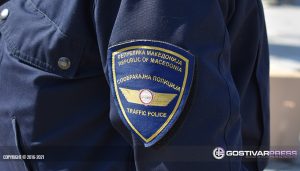 На патиштата во Гостивар: Возење без дозвола, со активна забрана, напад врз полицајци…