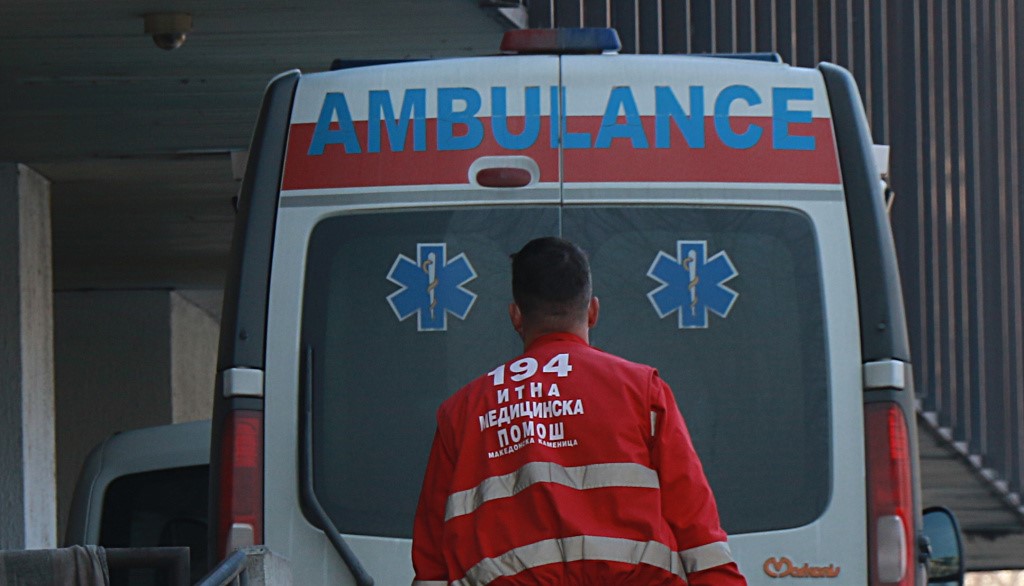 26-годишен скопјанец го пронашол неговиот другар во бессознание: лекар констатирал смрт