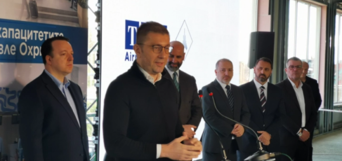 Мицкоски: Реконструкцијата на охридскиот аеродром е исторски момент за Охрид