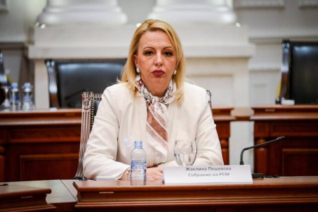 Пешевска: Kога поранешни партнери имаат заеднички деца, контактот меѓу нив е неизбежен и во такви ситуации електронската нараквица не го решава проблемот