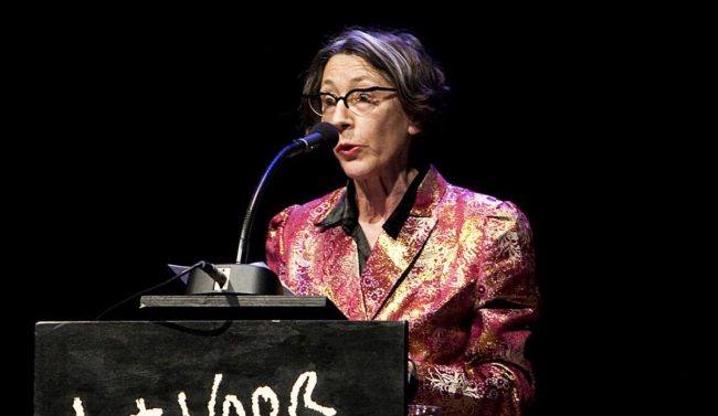 ХОЛАНДСКАТА ПОЕТЕСА АНЕКЕ БРАСИНГА ГО ДОБИ ЗЛАТНИОТ ВЕНЕЦ НА СТРУШКИТЕ ВЕЧЕРИ НА ПОЕЗИЈАТА