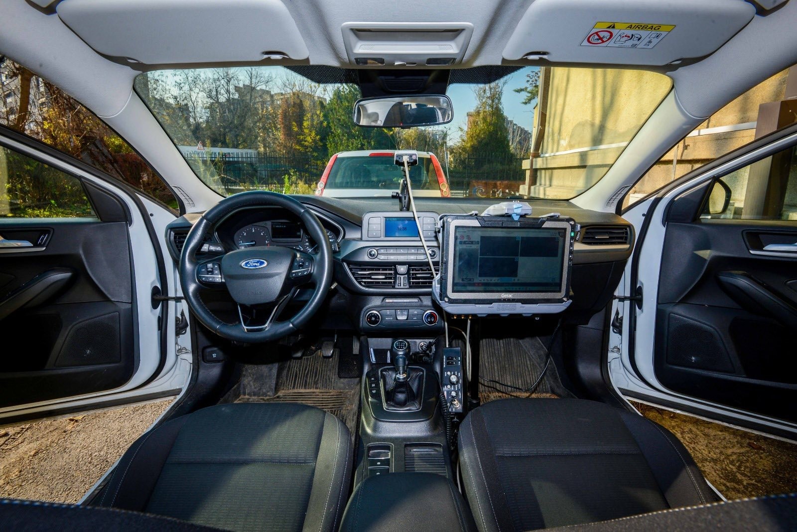 МВР ги активираше возилата со вграден радар од „Безбеден град“, сопрен првиот прекршител