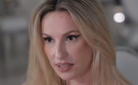 „За да биде мој пријател, мора да спие со мене“ – Рада Манојловиќ ја шокираше јавноста