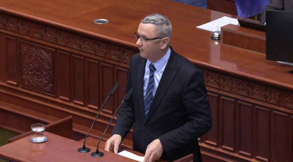 Ќе има ли правосуден на албански? – Реџепи: Нема да го прашам министерот зашто има шовинистички речник