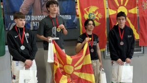 Македонска химна се слушаше на турнир во мечување во Нови Сад