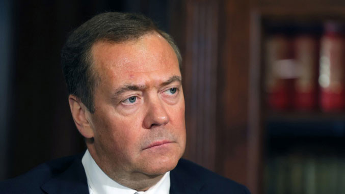 МЕДВЕДЕВ: Русија од почетокот на годината регрутираше над 80.000 војници