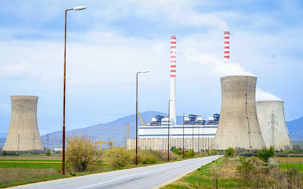 Затворена кујната во РЕК „Битола“ по масовното труење:110 работници побарале лекарска помош