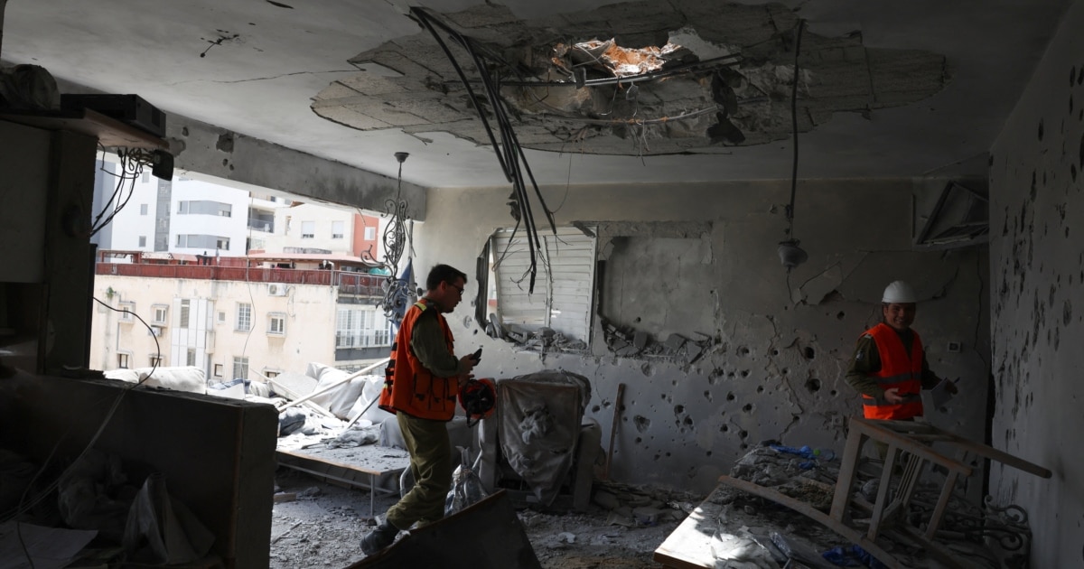 Одмазднички напади на Техеран по извештаите дека е погодена иранска нуклеарна централа