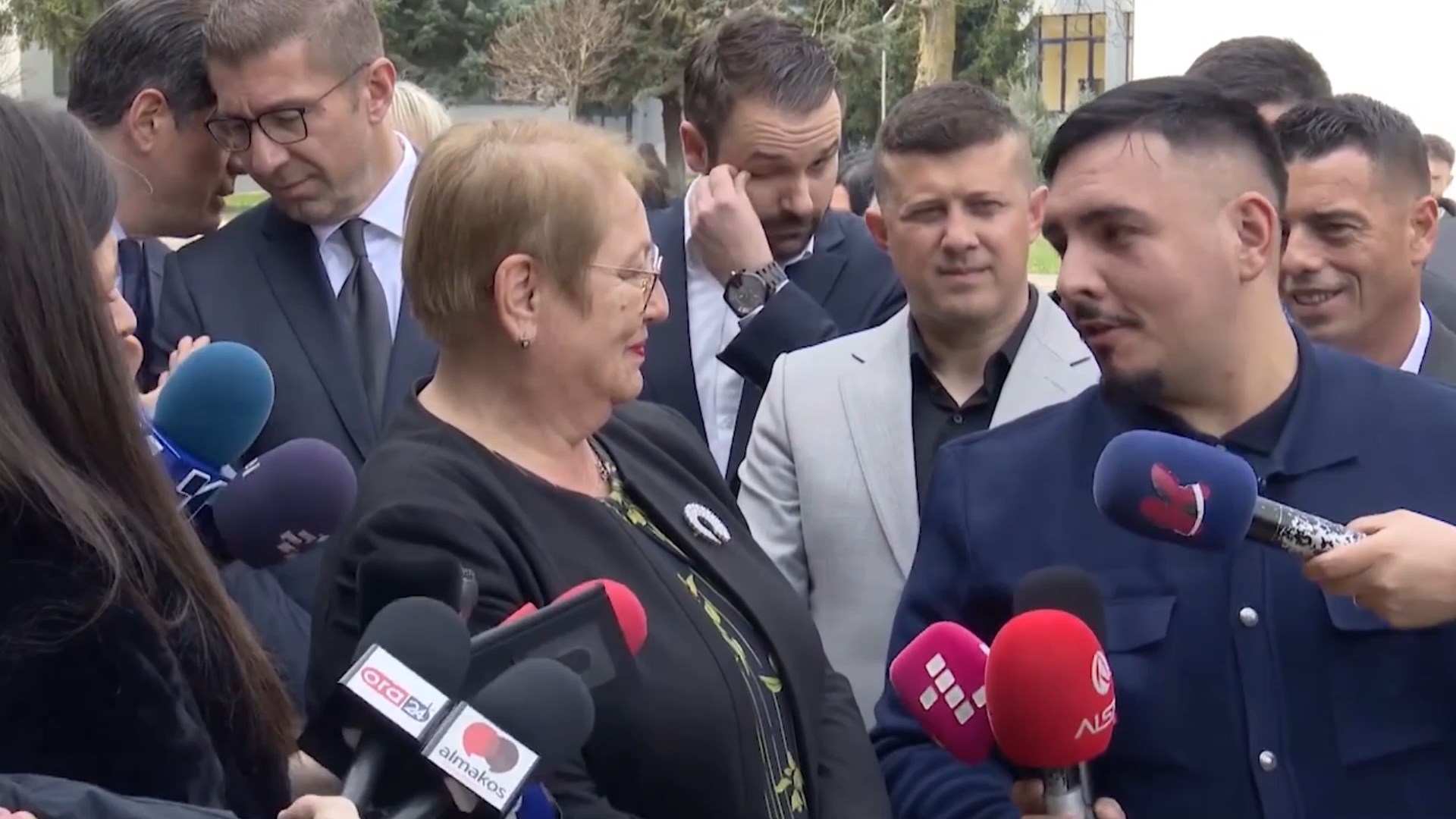 Реакции за дрското однесување кон министерката Јаневска