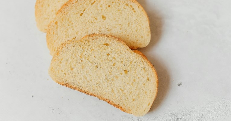 Лебот поскапува во неколку градови низ земјава