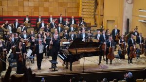 Симон Трпчески со овации во Темишвар: маестрален концерт и инспиративен мастер-клас со младите музичари