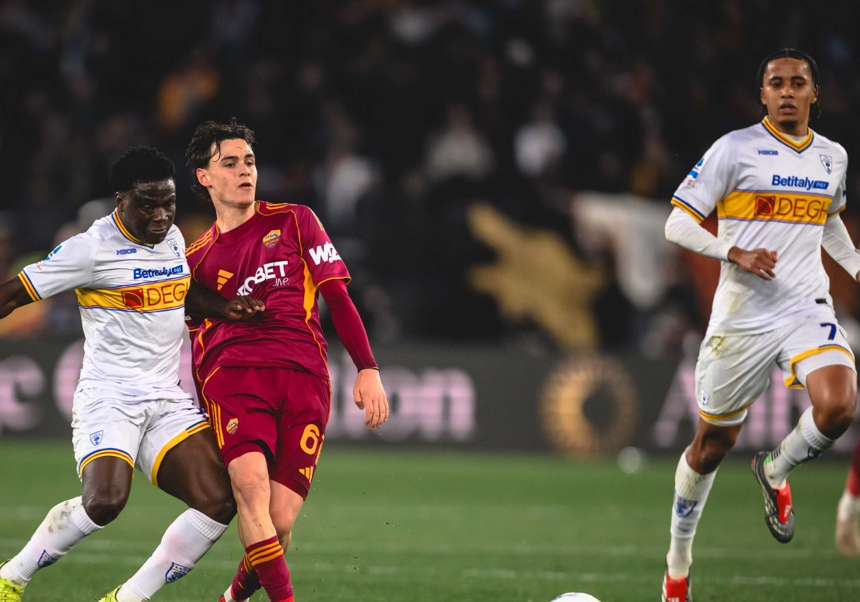 Рома освои три бода против Лече и се израмни со Јувентус (ВИДЕО)