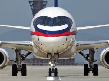 Авион со 138 патници од Дубаи слета во Тиват, меѓу нив и државјани од Македонија