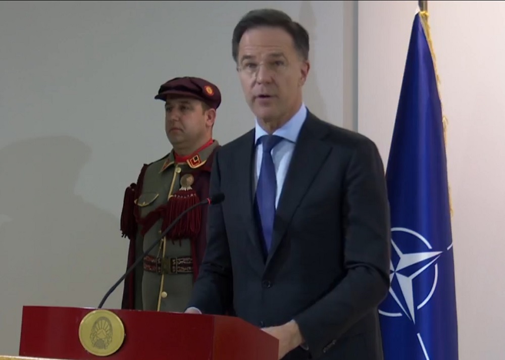 НАТО-алијансата не е вклучена во последните случувања на Блискиот Исток, но ќе го одбрани секој дел од својата територија, вели Руте