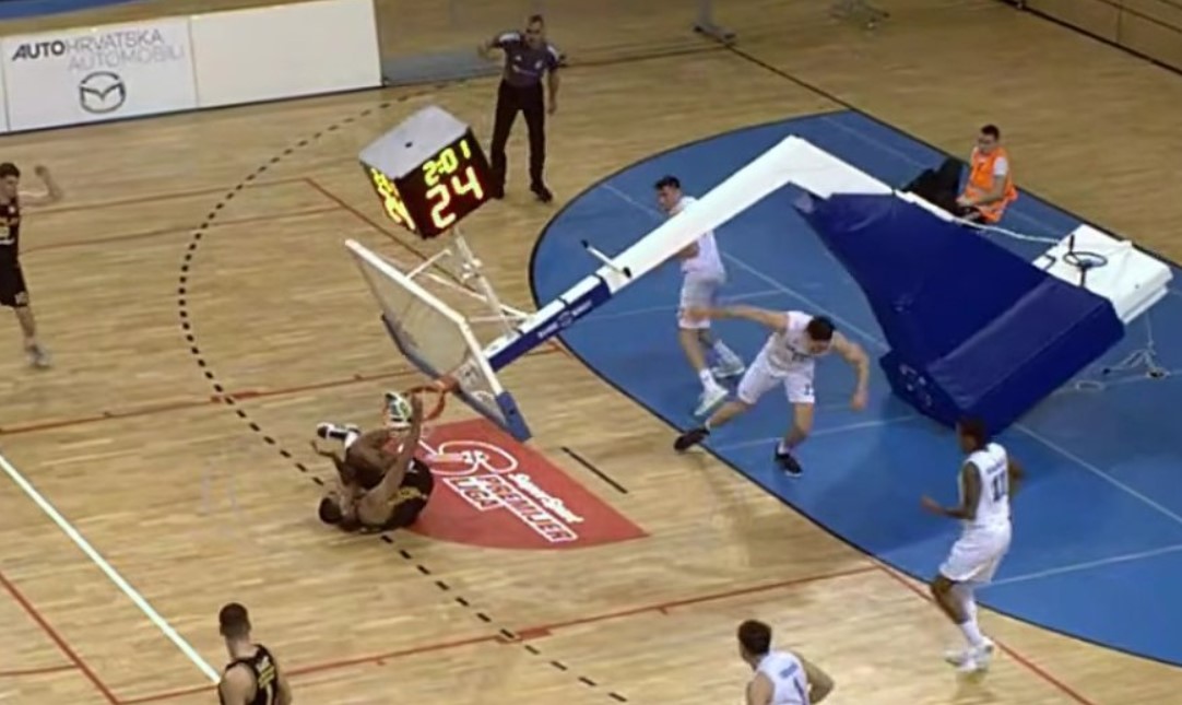 (Видео) Избегната трагедија во Хрватска – се урна кош