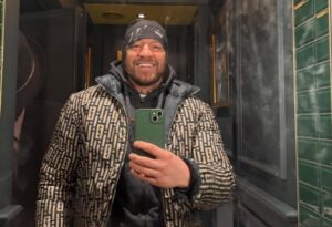 Конор Мек Грегор: Господинот „Самодоверба“ се враќа за повторно да ги спаси борбите