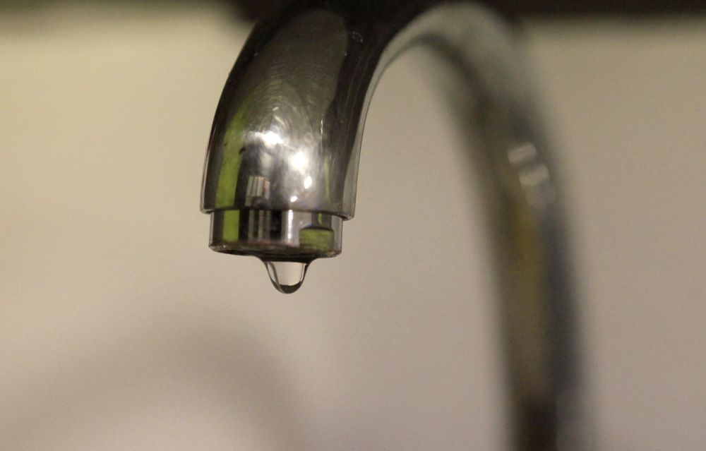 Без вода дел од корисниците на ул. „Борис Трајковски“ во населба Усје