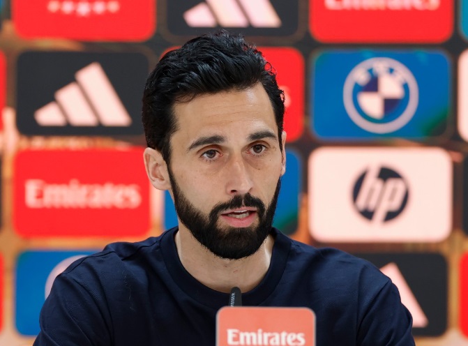 Проблеми во Мадрид: Арбелоа почнал да губи контрола во соблекувалната