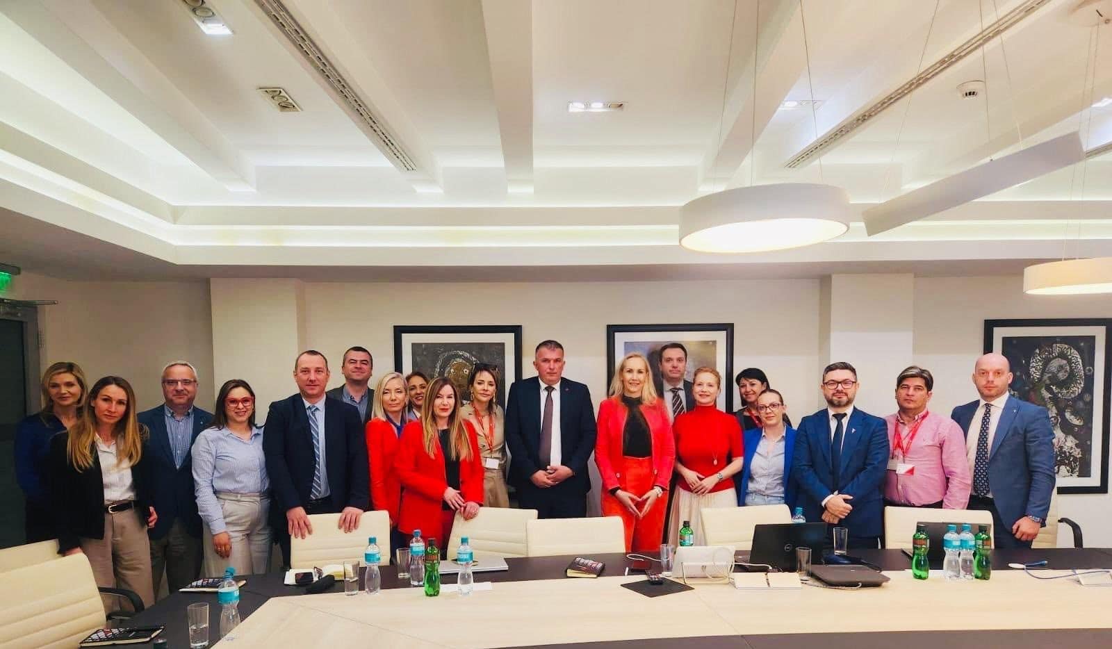 Алта банка вложува во вработените – нова програма за лидерство и трансформација