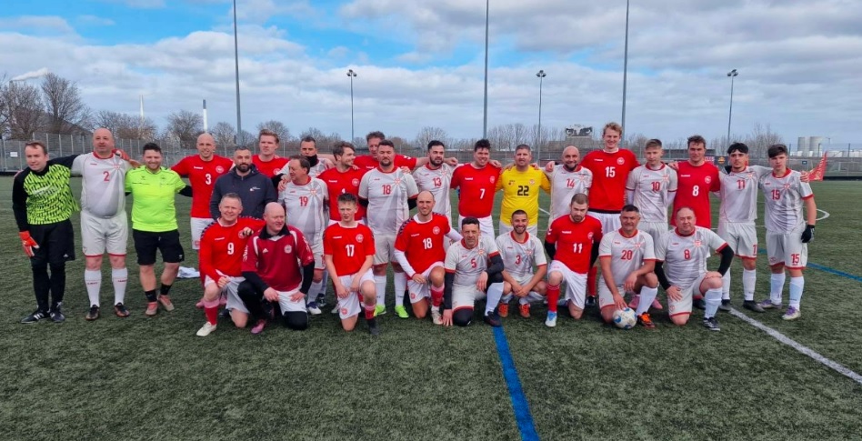 Фудбал играа и навивачите на Данска и на Македонија (ФОТО)