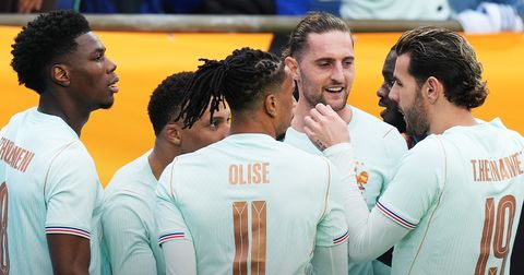 ВИДЕО: Франција покажа сила во „контролката“ со Бразил и победи со играч помалку!