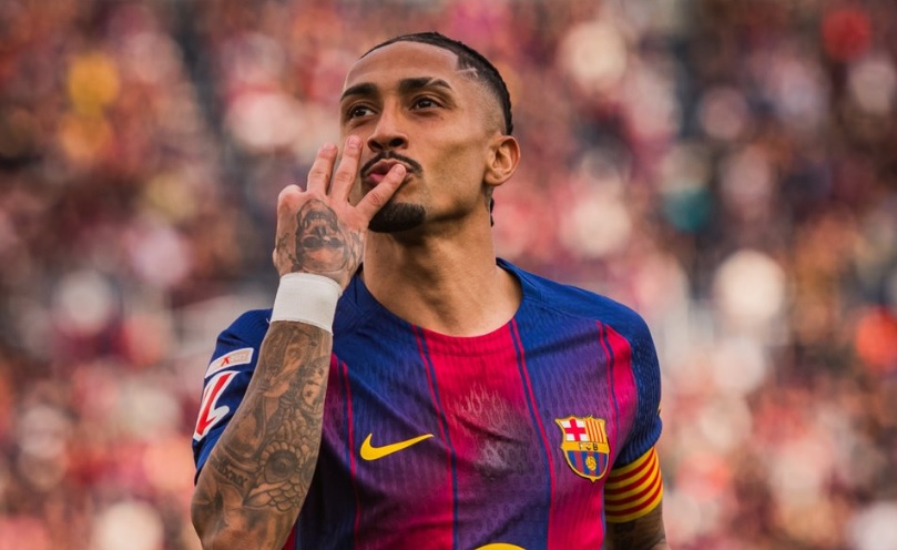 Барселона убедлива против Севиља, хет-трик на Рафиња и блесок на Кансело (Видео)