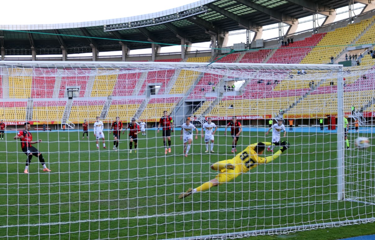 ФФМ потврди: Судијата не погрешил со пеналот за Вардар (ВИДЕО)