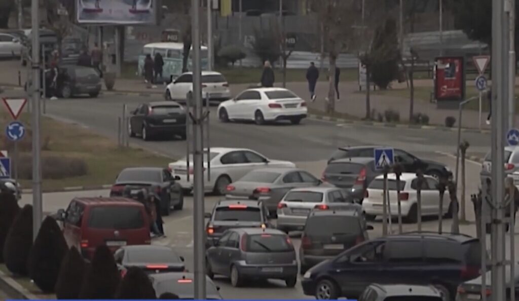 Го оставил возилото во перална во Тетово, а потоа забележал дека му е украдена торба со пари!