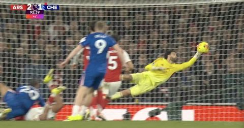 Раја е херој: Блесна против Челзи, а во 92. минута имаше одбрана која може да вреди и – титула! (ВИДЕО)