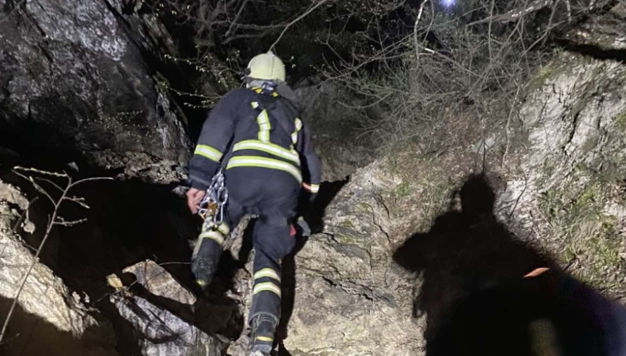 Спасувачка акција кај Цареви Кули: Извлечена повредена девојка!