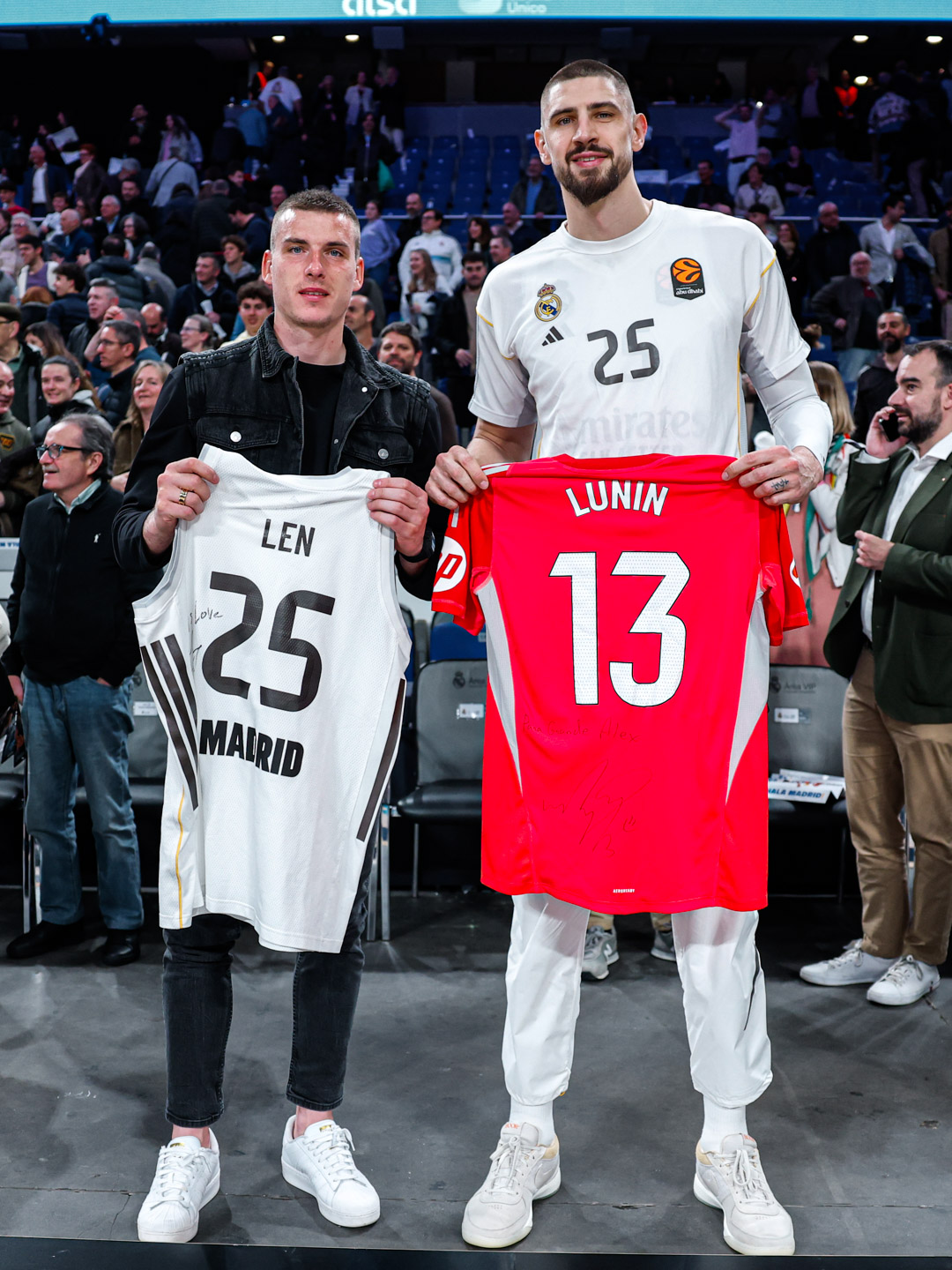 Лутиот Лунин не го гледаше бараж натпреварот на Украина, одбра да оди на кошарка