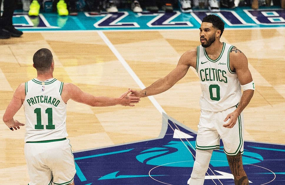 Бостон Селтикс втор од Истокот обезбеди пласман во плејофот (ВИДЕО)