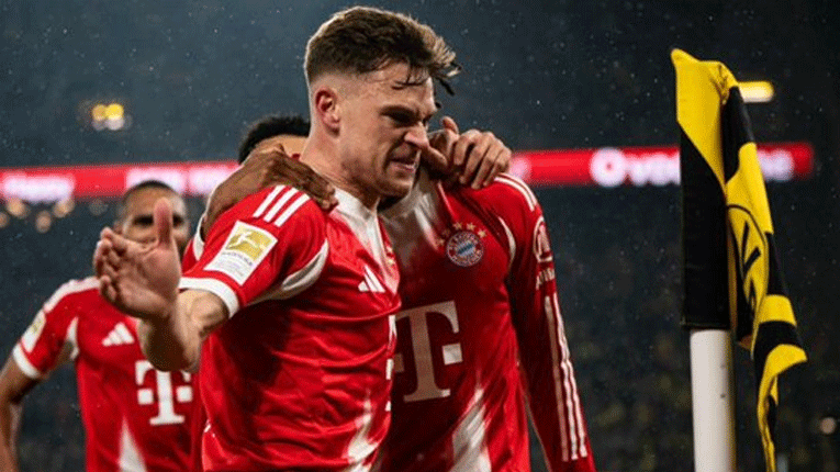 Капитенот Кимих си ја честиташе новата титула со Баерн во Бундеслигата