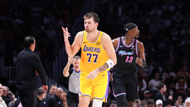 Дончиќ со 60 поени го разби Мајами Хит и влезе во вечноста