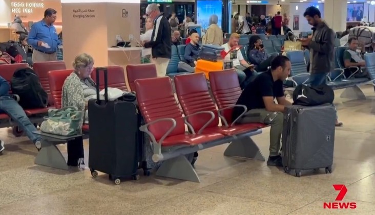 Колапс на воздушниот сообраќај на Блискиот Исток: Откажани повеќе од 1.000 летови од утрово