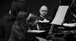 Македонското трио „30 прсти“ со концерт во Истанбул