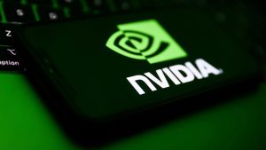 Коефициентот цена-заработка по акција на Nvidia паѓа на седумгодишно најниско ниво поради глобалната неизвесност