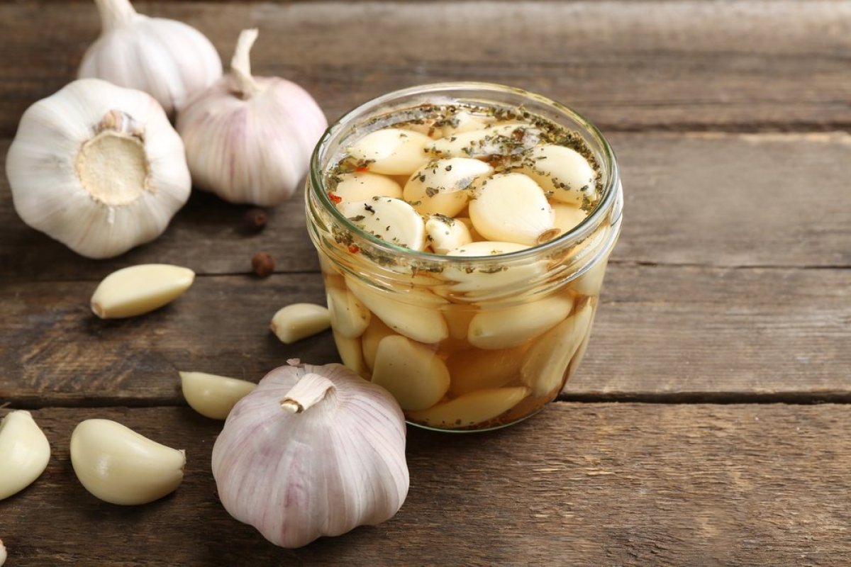 Косата ќе ви биде бујна и блескава: Ставете само неколку капки од ова и нема да го препознаете.