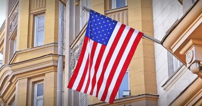 На САД им паѓа индексот на демократија, расте загриженоста за слободата на печатот