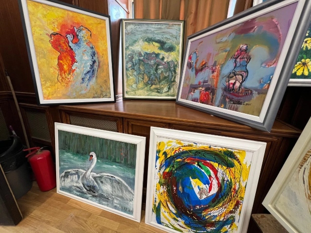 Дваесет и седум уметници донираа над 30 дела за Клиниката за гастроентерохепатологија