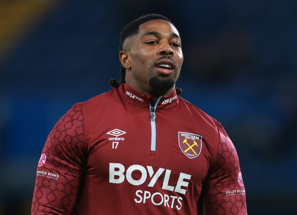 Тренерот на Вест хем му забрани на еден фудбалер да крева тегови!