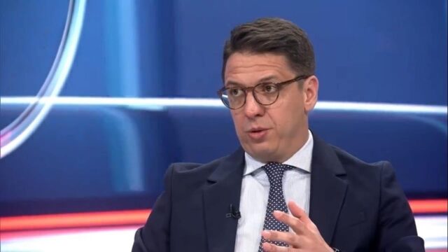 Трајановски: Сега кога ќе дојдете во централата на „Бихаќка“ ќе видите дека нема место каде да ја оставите колатa