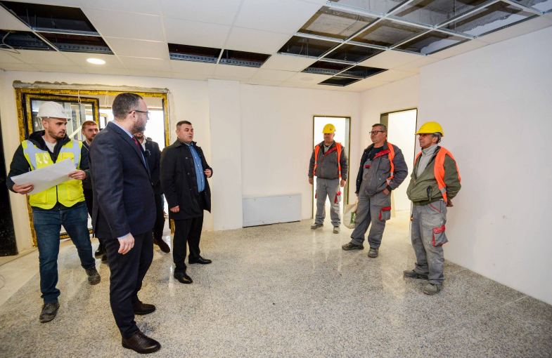 Тошковски во увид на изградбата на новата полициска станица во Аеродром