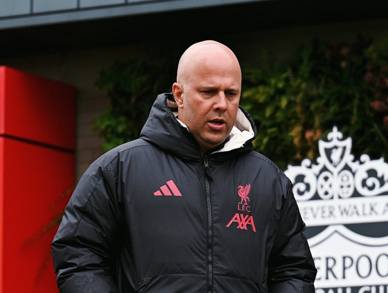 Ливерпул во сериозни проблеми пред гостувањето во Истанбул