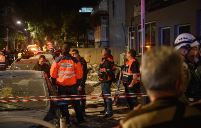 ДВАЈЦА ЗАГИНАТИ ВО ТЕЛ АВИВ ОТКАКО ИРАН СЕ ОДМАЗДИ ЗА СМРТТА НА ШЕФОТ ЗА БЕЗБЕДНОСТ АЛИ ЛАРИЏАНИ