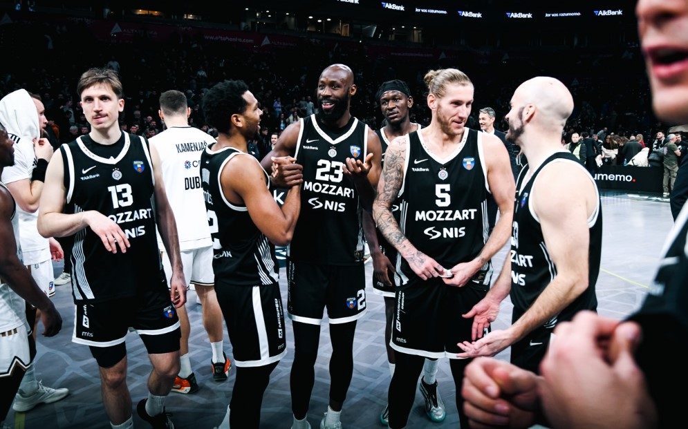 Крај на драмата – играчите на Партизан се враќаат од Дубаи