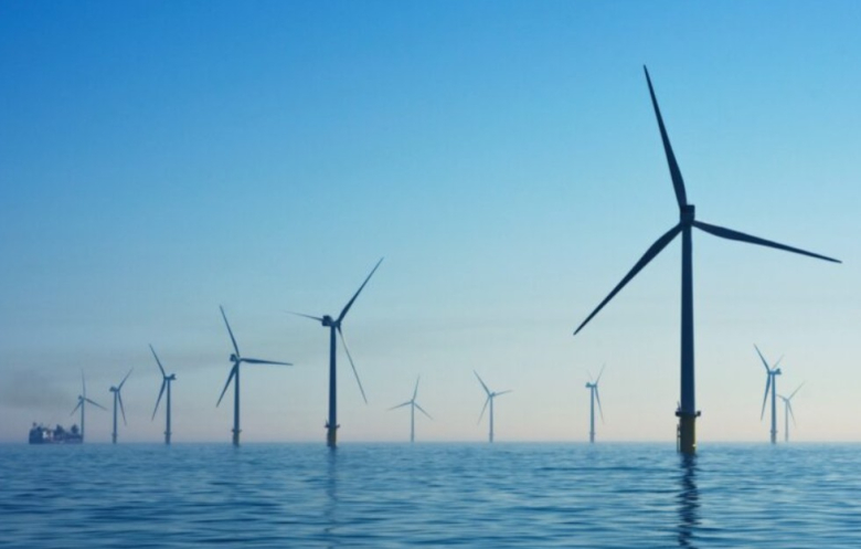 САД му плаќаат милијарда долари на „Тотал“ за да НЕ гради ветерници